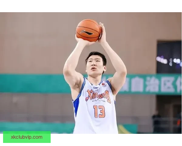 格兰谈伤病困扰一号位无奈李炎哲寄语球员专注自身发挥